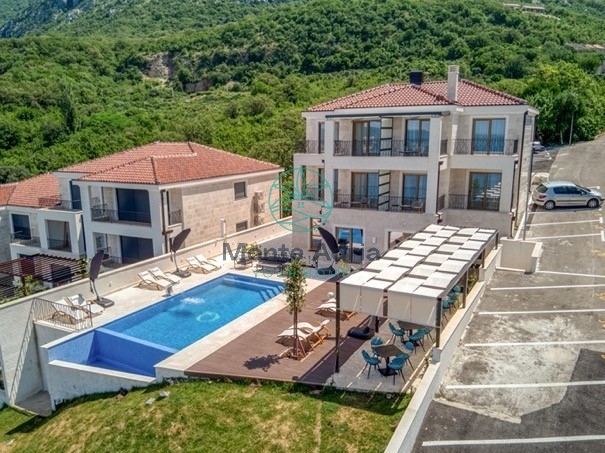 Prodaja minihotela/vile od 450m2 u Tudorovicima, u blizini Sv. Stefana