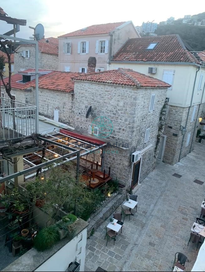 Prodaja stana povrsine 48m2 u Budvi, Stari grad