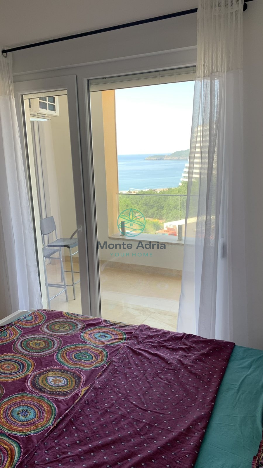 Prodaja trosobnog stana povrsine 60m2 u Becicima, blizina Budve