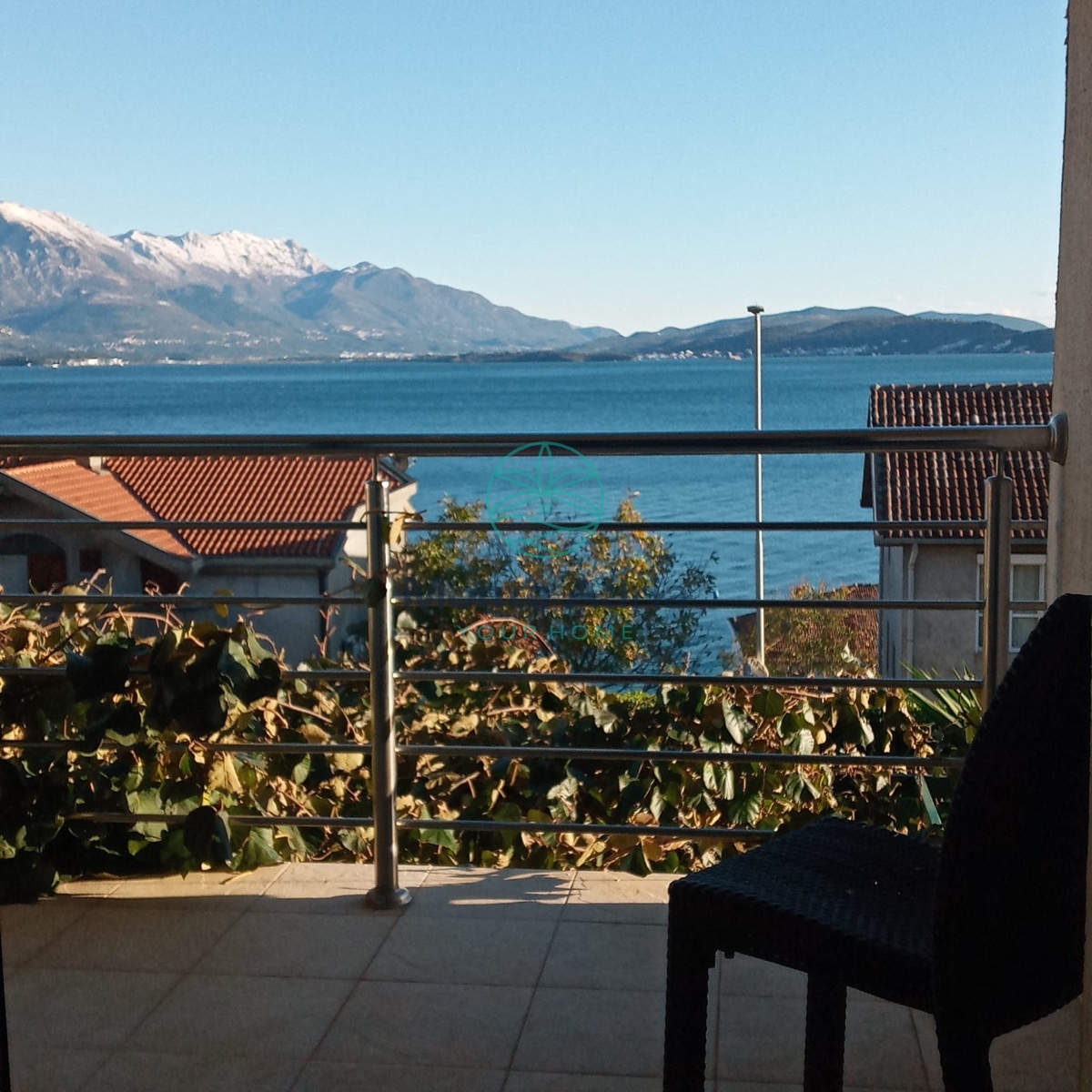 Prodaja duplex stana povrsine 103m2 sa pogledom na more, Bijela, Herceg Novi